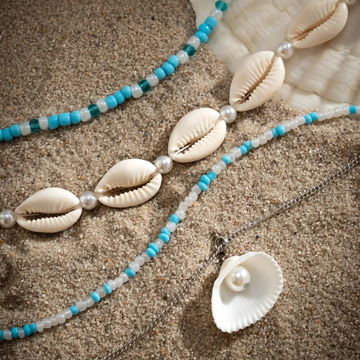 Boho Shell Starfish Shape Pendant Necklace for Women Imitation Pearl Layered Chain Necklace Summer Beach Neck Jewelry