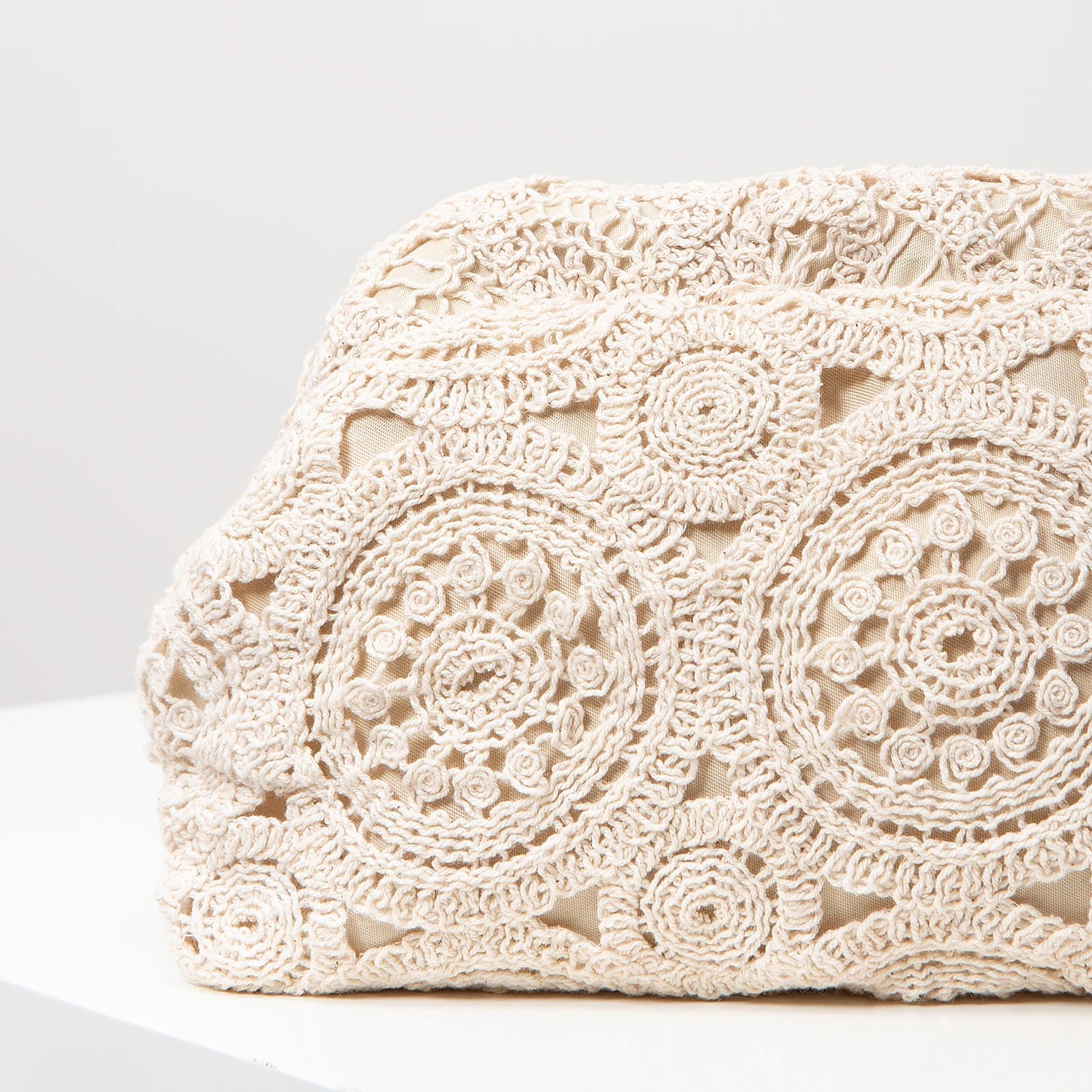 Pattern hollow woven bag, simple clutch bag, Bohemian clip bag, holiday casual straw purse, beach bag (random pattern)