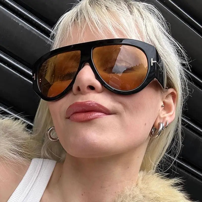 New Vintage Woman Oval Shape Sunglasses Brand Designer Sun Glasses Trendy Street Shoot Shades Eyewear UV400 Gafas De Sol