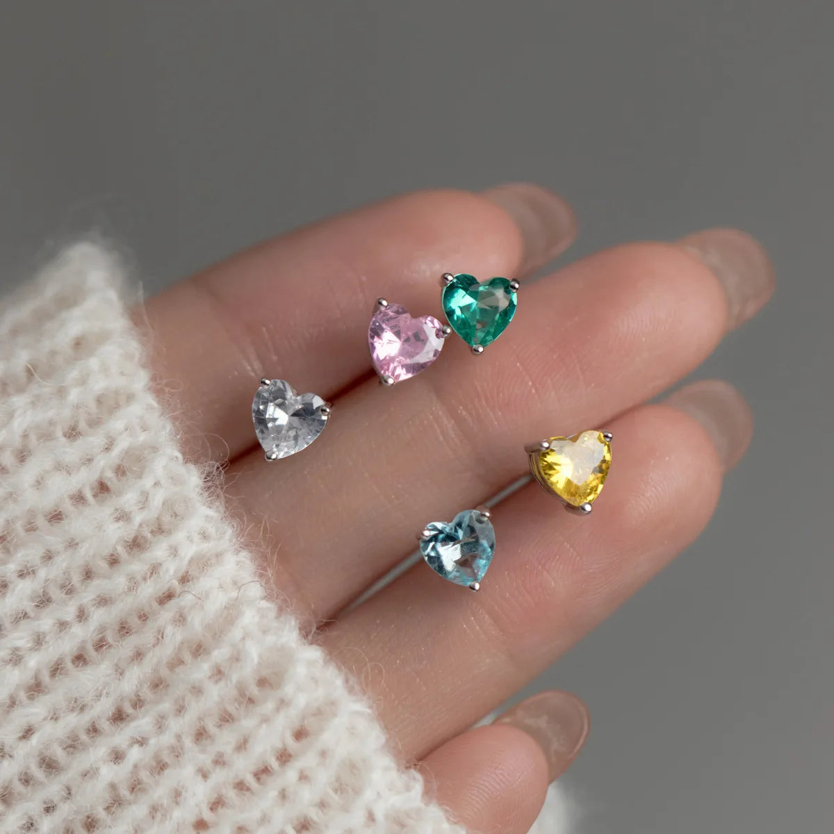 925 Sterling Silver Heart Piercing Small Stud Earrings For Women Engagement Elegant Luxury Jewelry Accessories Prevent Allergies