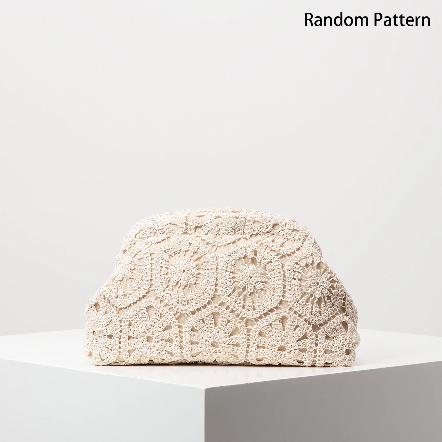Pattern hollow woven bag, simple clutch bag, Bohemian clip bag, holiday casual straw purse, beach bag (random pattern)