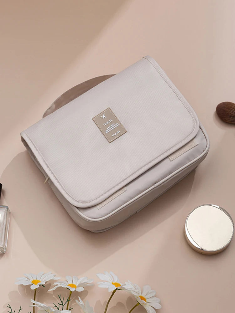 Travel Multi Functional Hanging Makeup Bag With Hanging Washable Bag Large Capacity Dry Wet Separation Handheld Storage Bag