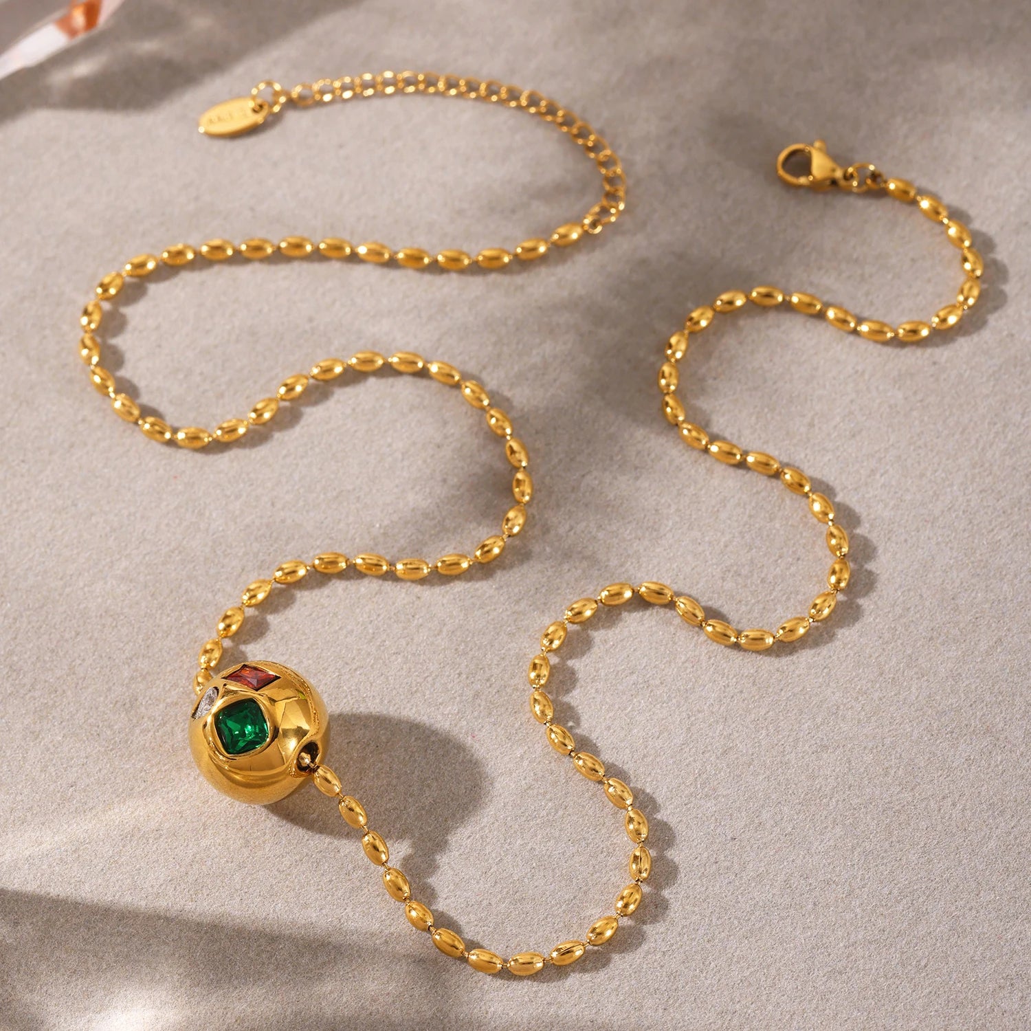 Shiny Red Green Zircon Necklace Womens Stainless Steel Gold Plated Beaded Chain Ball Pendant Necklace Female Luxury Jewellery